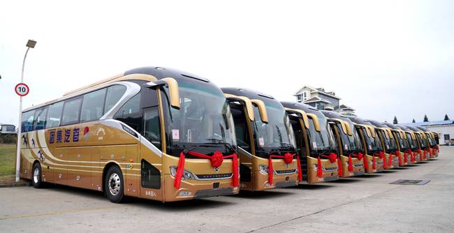 金色榮耀難擋，首汽國賓車隊再添30輛金旅領航者！(圖2)
